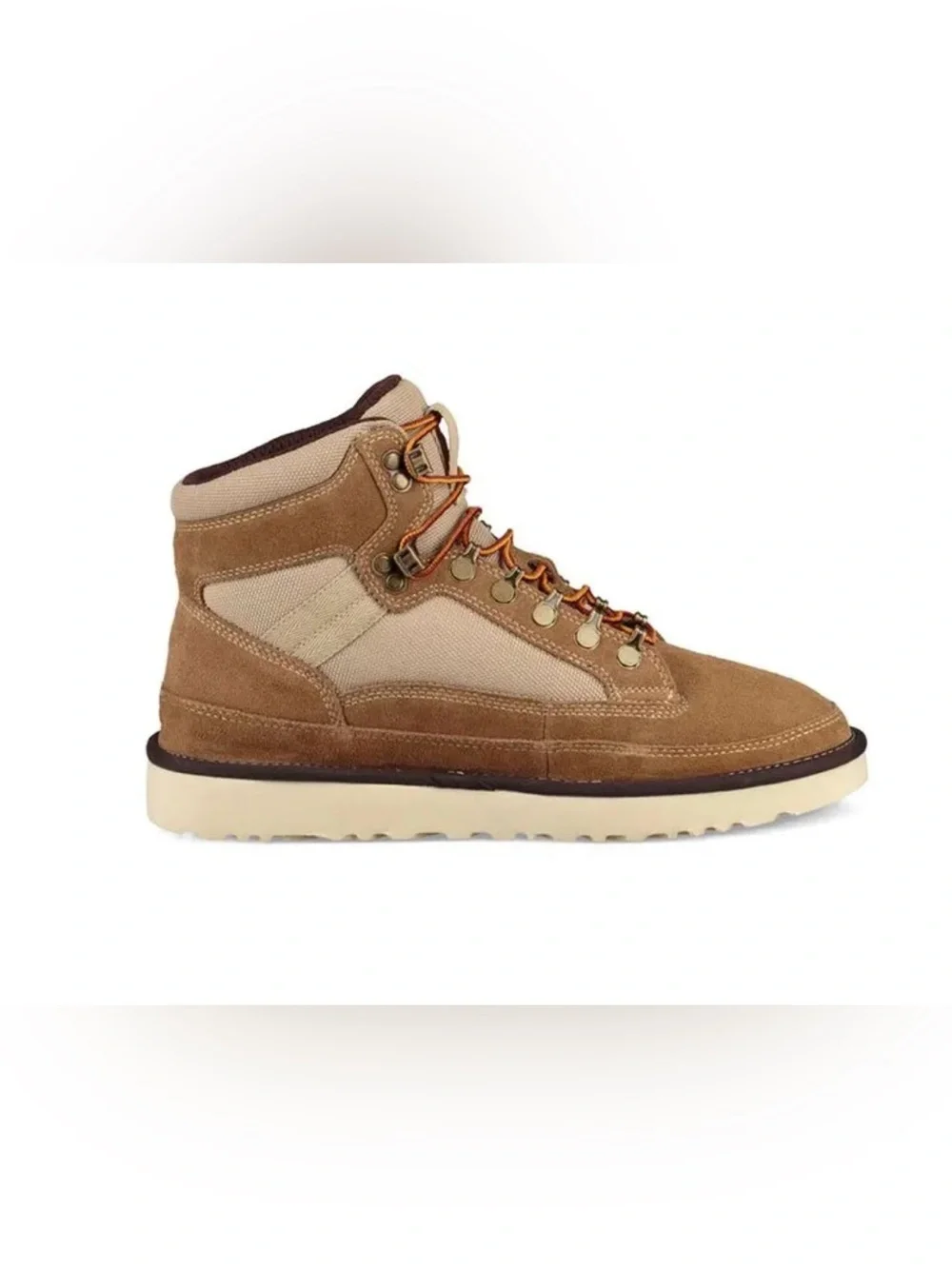 UGG Highland Hiker Boot - Chestnut size 10